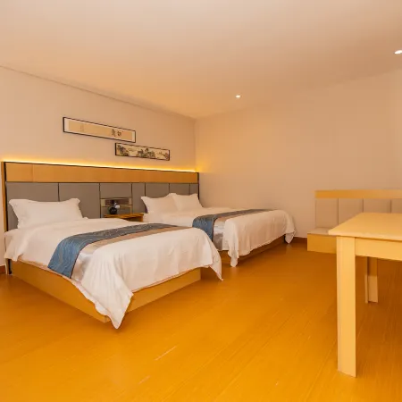 Pai Hotel (Chengde Weichang Branch)