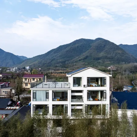 A few miles forest resort homestay