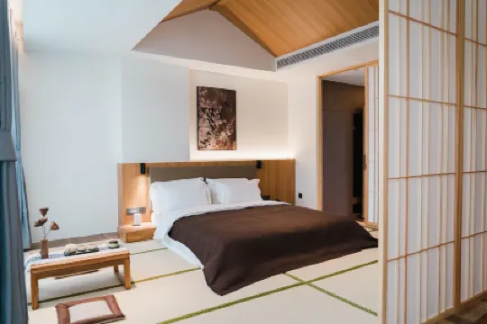 Leshan Zhuyu Hidden Luxury · Mountain View Designer Hotel