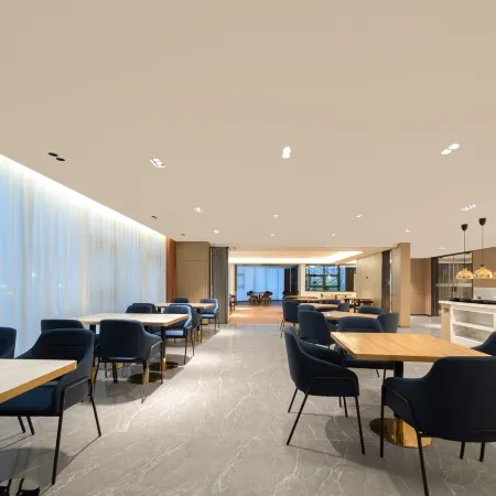 Ningbo Happy Coast Q-Box Hotel (Yinzhou Wanda Plaza)