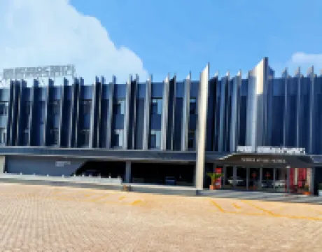 Aorui Xiyue Business Hotel (Laizhou Traditional Chinese Medicine Hospital)