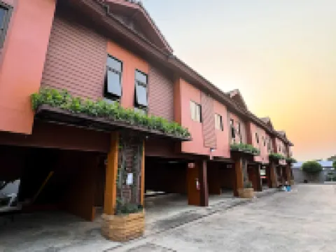 โรงแรมไฮเอ็น ศรีราชา โรงแรมในเทศบาลนครแหลมฉบัง