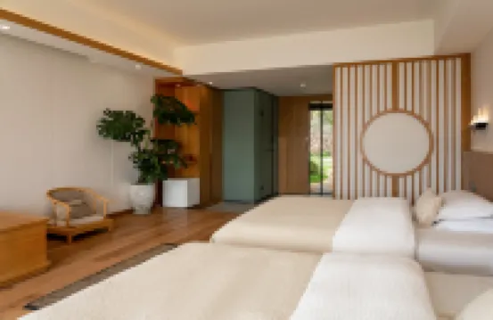 Jadeer · Lugu Lake Collection ｜Blue Glass Manor Lakeside Resort