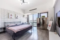 Tianye Li · Cityscape Homestay (Yinzhou Wanda)