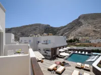 Selini Hotel Hotels near Black Beach