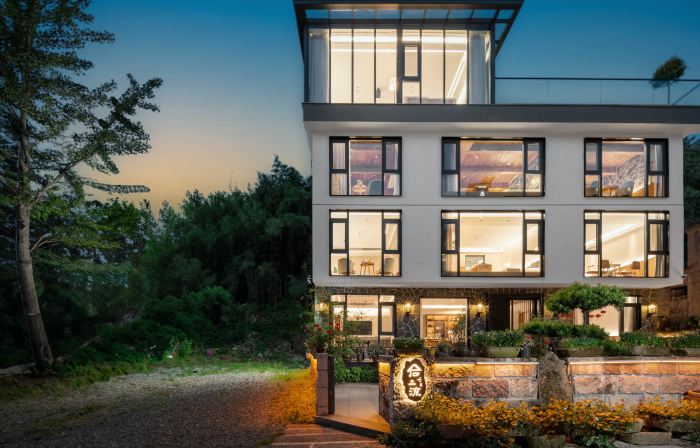 Jinyun Stone Flow Mountain Infinity Pool Resort Villa (Xiandu Scenic Area Branch)