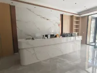 Zhongwei Qiyue Light Luxury Hotel (Gulou Xiangyang Pedestrian Street) - 2 stjerner