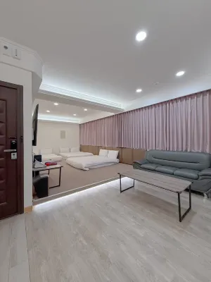 TamSui HomeStay Hotels in Tamsui Old Street