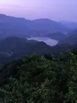 Yunyang County Jingqian Holiday Hotel - Mountain view