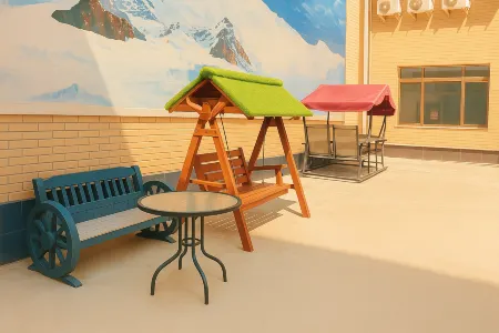 Hotels in Hana Rock Отели рядом с достопримечательностью «National Defense Art District»