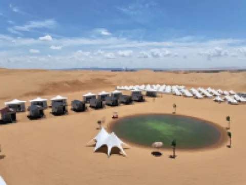Zhongwei Shapotou Tengger Desert Camping Hotel โรงแรมใน