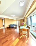 Xiaoxiang Mama Scenic Apartment (Dalian Railway Station Zhongshan Square)