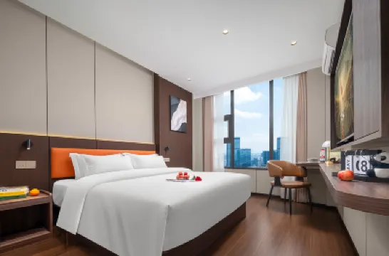 Huaji Mercure Hotel (Qingbaijiang Wanda Plaza) Hotels near Qingbaijiang