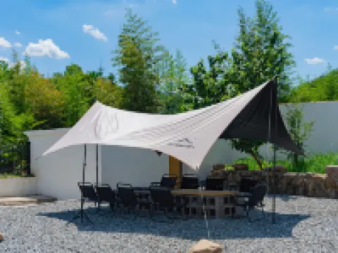 Under Persimmon Trees · Fam&Team Retreat·Pool·Pet Stay (Tonglu OMG Park Branch) Hotels near Chuiyun Tongtian River