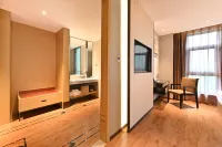 ELong Hotel (Tianjin Blue Ocean Trade City Yixing Bubei Metro Station Store) Hotels in Tianjin
