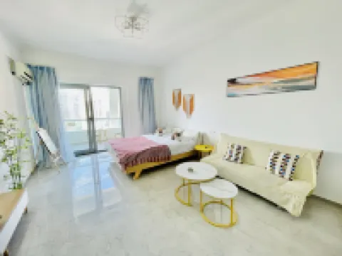 Lanshe River View Boutique Stay (Gaozhuang Xishuangjing Starlight Night Market)