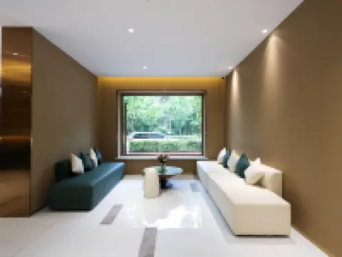 白玉蘭酒店（長白山二道白河店）