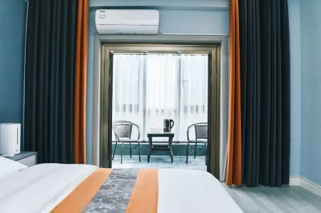 Zixi Heting of Delingha