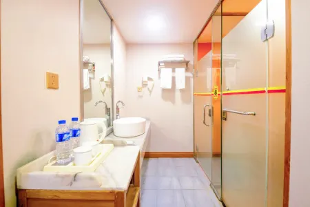 Super 8 Hotel