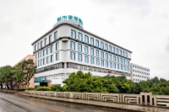 City Comfort Inn (Leshan Giant Buddha Zhanggongqiao Food Street Branch)