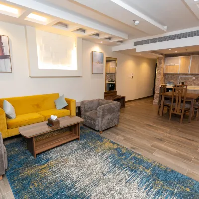 Moments Serviced apartments Các khách sạn gần Thủy cung Fakieh Aquarium