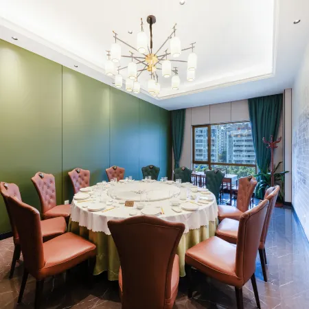 Dehua Meiyuan International Hotel (Hongqifang Ceramic Tourism Store)