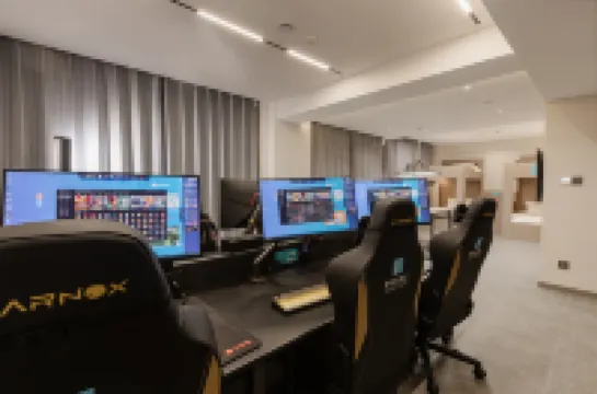 愛電競飯店（煙台金沙灘長江路店）