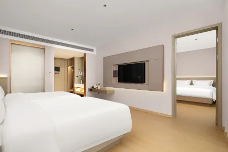 Yunjing Tianshan | Hidden Gem · Tuofeng Hotel (Aksu Hongqipo Airport) Отели рядом с достопримечательностью «Xinjiang Institute of Technology»