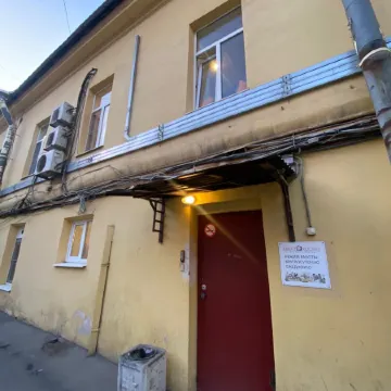 Кино Хостел на Пушкинской Отели рядом с достопримечательностью «Казанский собор»