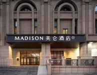 Madison Hotel (Harbin Pedestrian Zhongyang Street Railway Station) - ที่มีอ่างอาบน้ำ