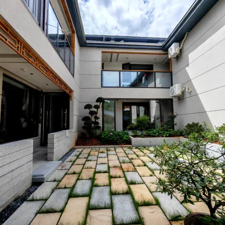 Lushan youlupushu Hotel