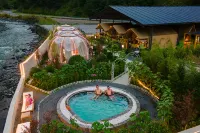 Mubar Cabin • Hot Spring Camping Homestay (Bipenggou Scenic Area Lixiaolu) - Romantic