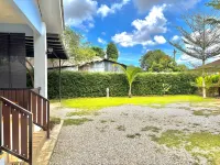 Tepak Nusuk Private Pool Homestay 5 Bedrooms 4 Bathrooms Hotels in Pendek