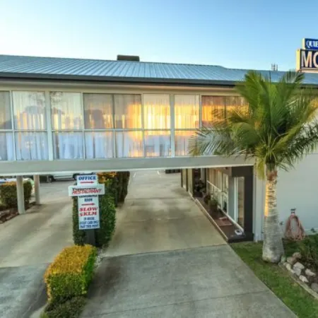 Alexander Motel