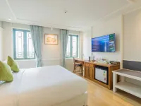 TUAN Hotel Bangkok near Wat Arun Hotels near Wat Pho Temple