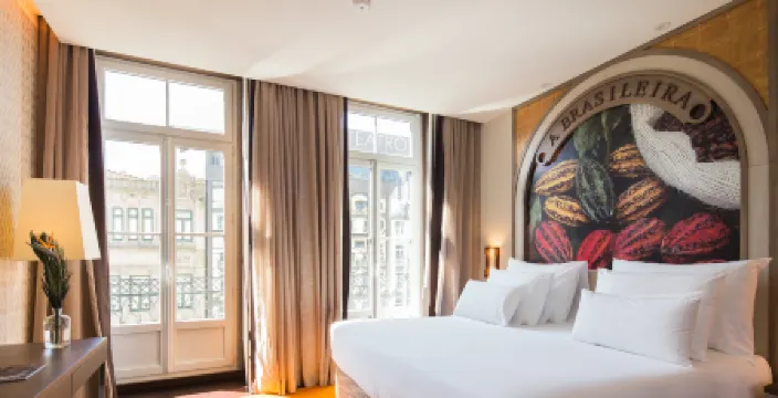 Pestana Porto - A Brasileira, City Center & Heritage Building Отели в г. Порту