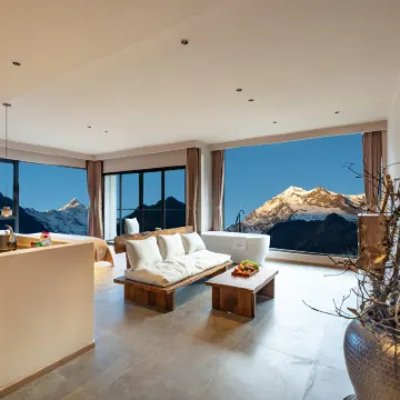 雨崩愈見山·雪山民宿 雨崩神瀑附近的飯店