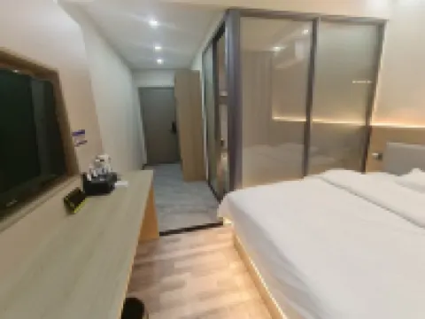 Luquan Honghui Hotel Hotels in Luquan