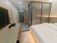 Luquan Honghui Hotel