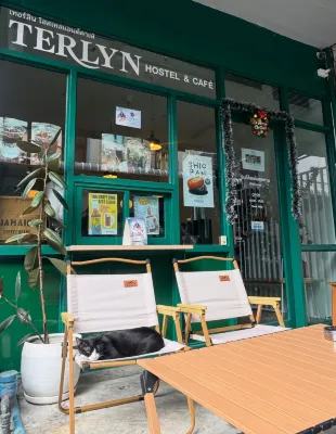 Terlyn Hostel & Cafe