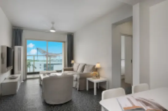 Ithaka Silver Beach x Changxiangsi Seaview Family Hotel