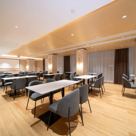 Lucky Dragon Hotel