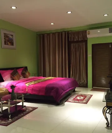 ห้องสแตนดาร์ด เตียงใหญ่ 1 เตียง