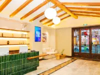 Yan’an Qiyun Tingyue Hotel (Baota Mountain Center Street Wanda Plaza Branch) Hotels in Yan'an