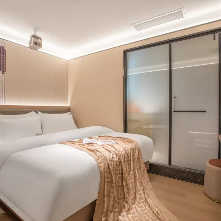 Bolan Video Hotel (Kunming Railway Station Branch)