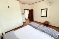 Bokeo Lodge & Restaurant