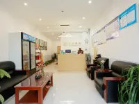 Yichen Hotel (Ningling People's Park) 닝링 호텔