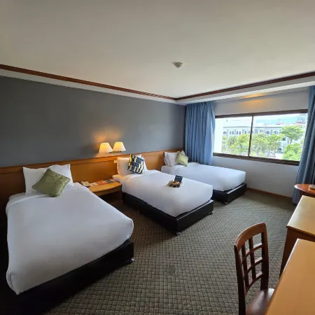 Singgoldenplace Hotel