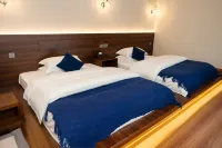 Ruyilai Homestay (Jiuzhaigou's Eternal Love)