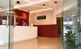 Quicky Stay Hotel Suphanburi